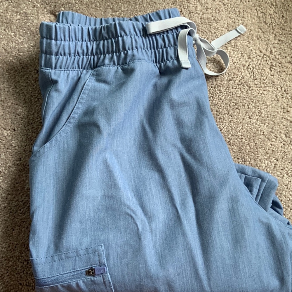 FIGS Yola pants, worn 2-3x, great condition